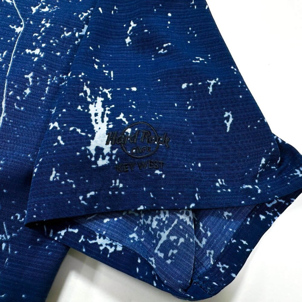 Hard Rock Cafe L Mens Blue Dragon Guitar Graphic Button Up Short Sleeve Key West - Picture 3 of 5